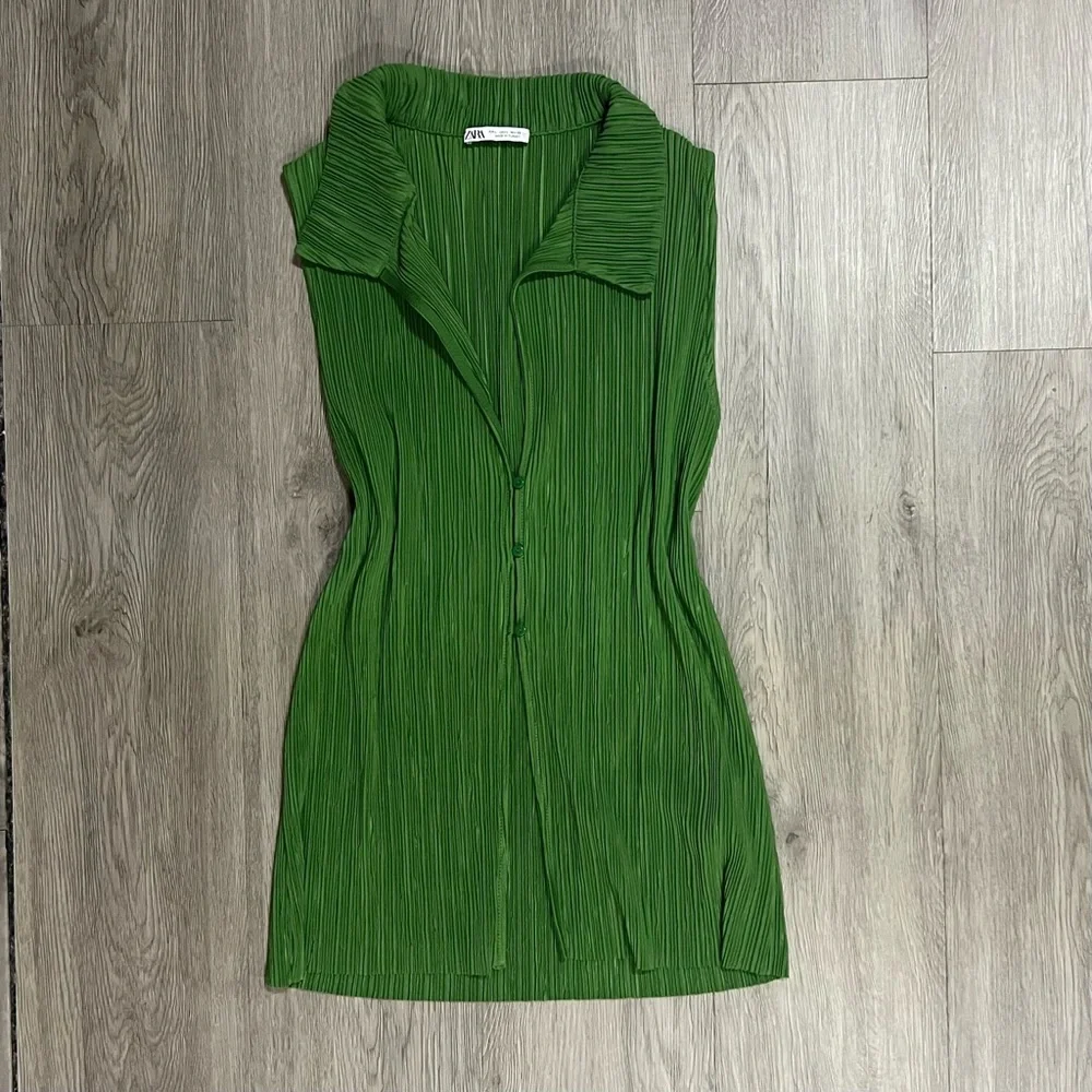 Zara top - Picture 1 of 1